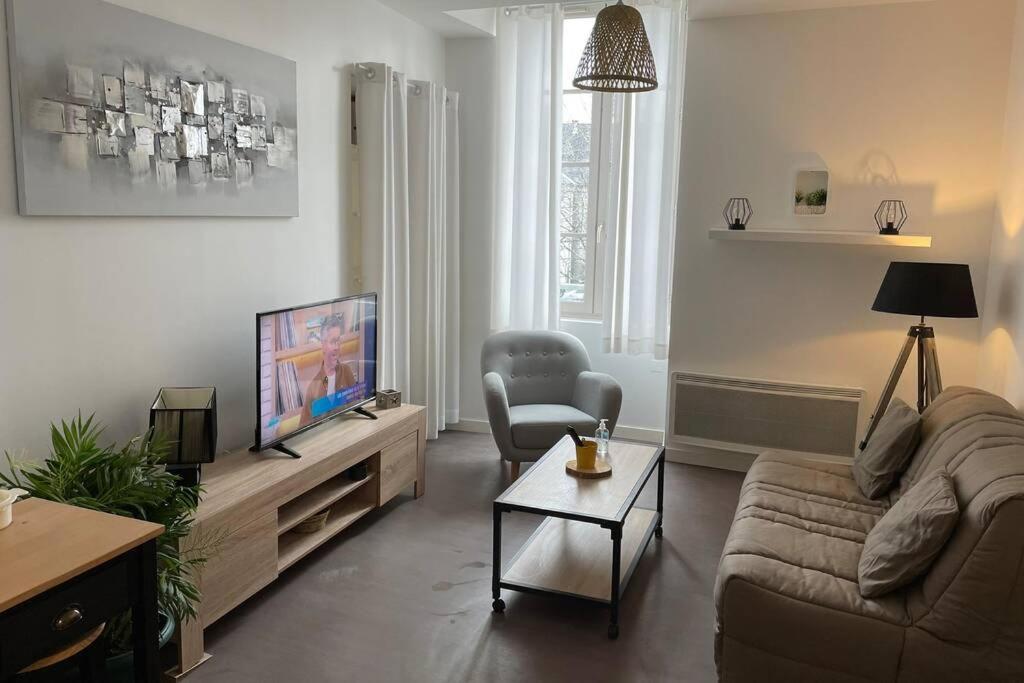 Logement Entier 33 M2 A Pau Exterior photo